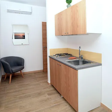 Residenza Montegrappa מלון דירות