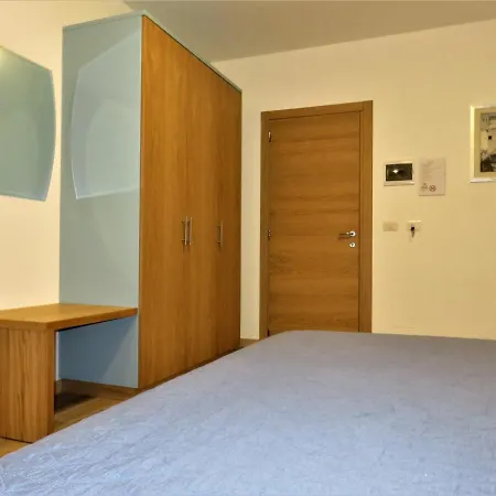 Residenza Montegrappa Aparthotel 3*